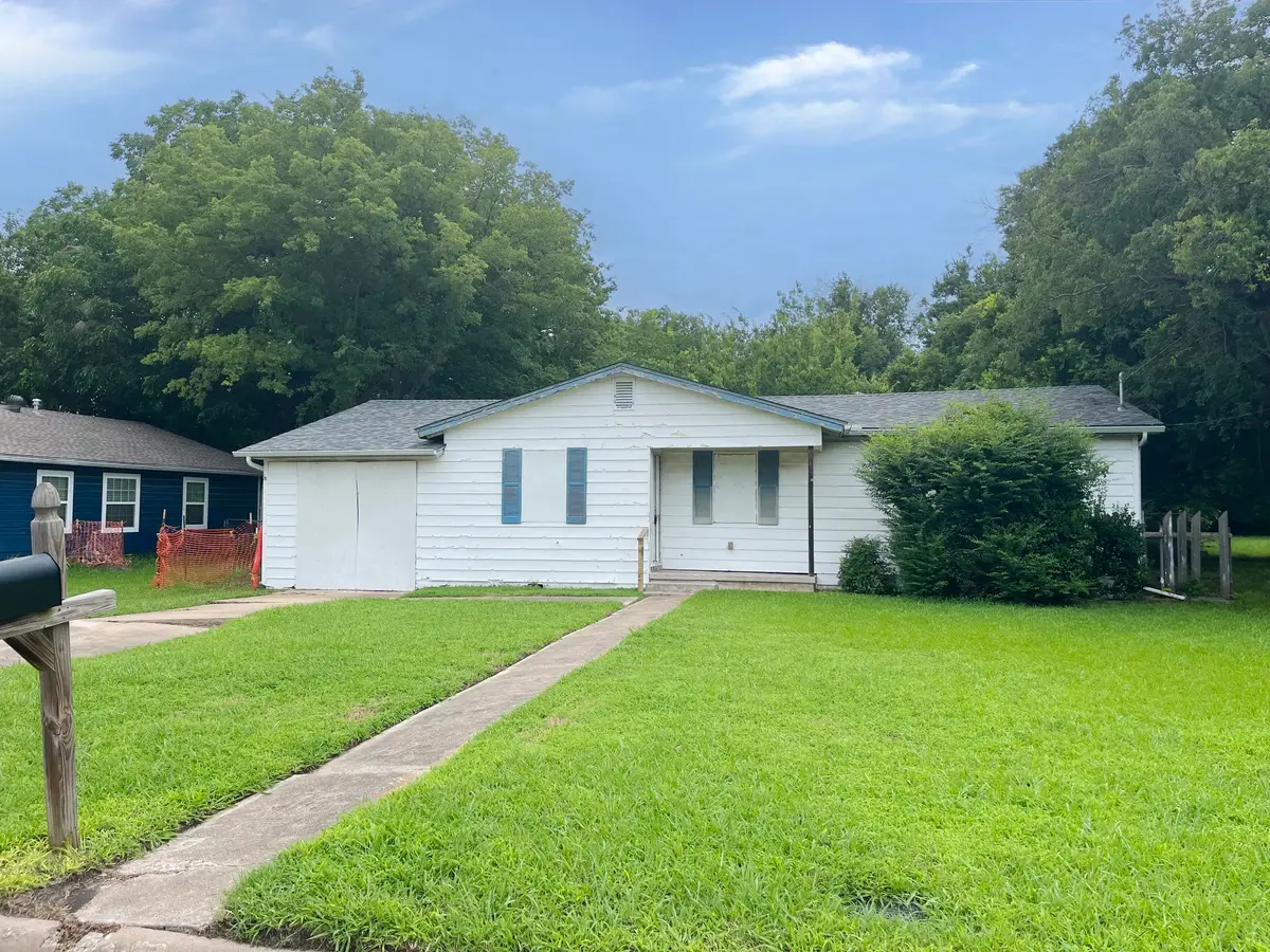 1305 N Brents Avenue, Sherman, TX 75090 - #1