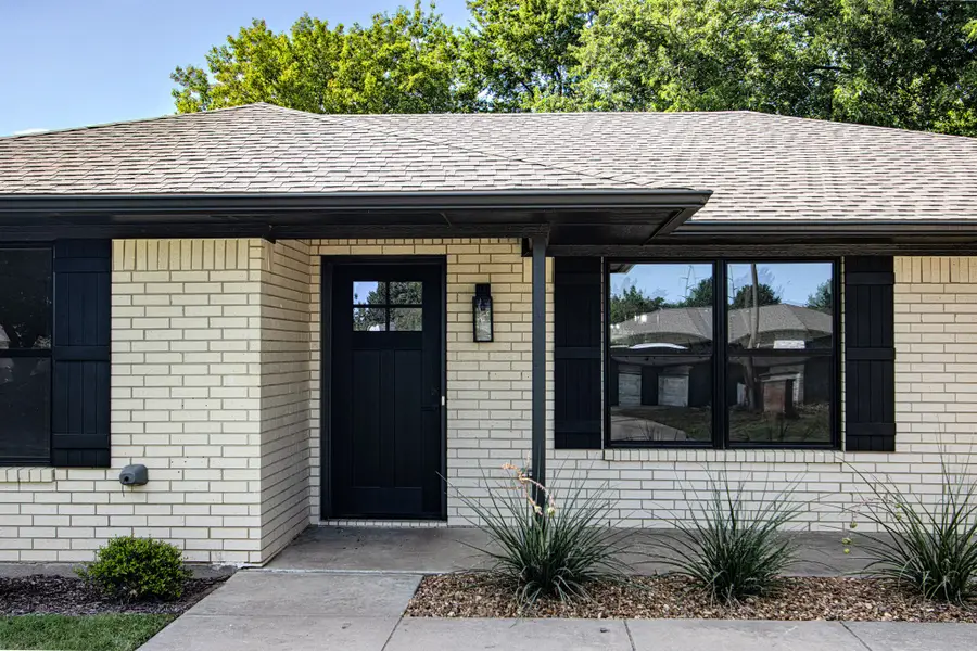 815 Steve Ct, Sanger, TX 76266 - #2