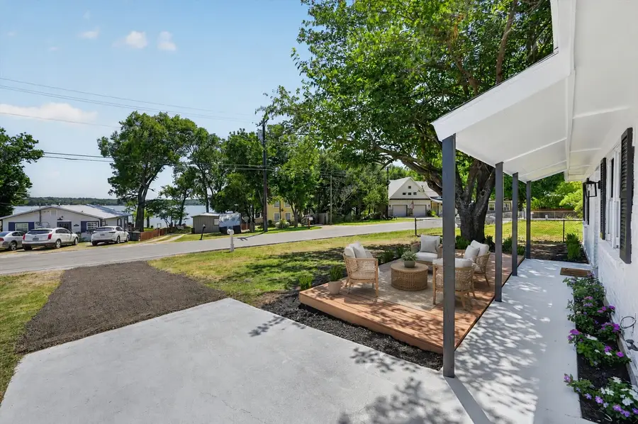 1624 E Lake Drive, Weatherford, TX 76087 - #2