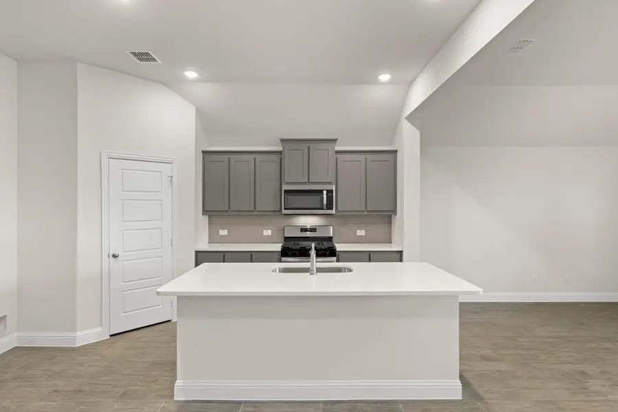 117 Meadow Road, Balch Springs, TX 75181 - #3