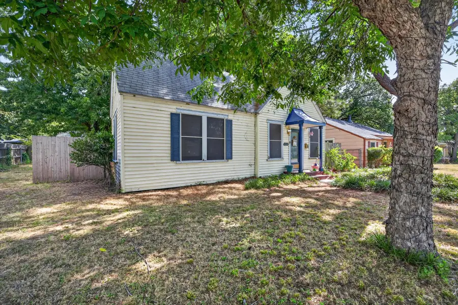 2822 Marigold Avenue, Fort Worth, TX 76111 - #2