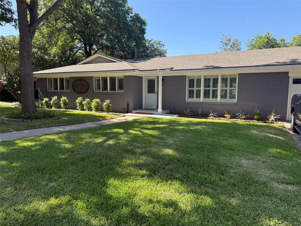 2432 Skyline Drive, Waco, TX 76710 - #1