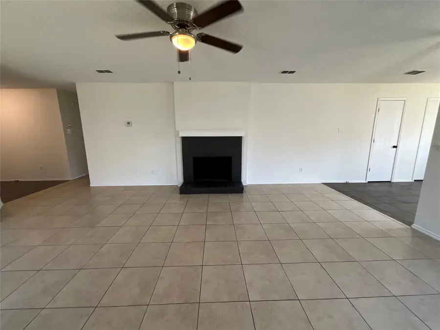 4249 Gray Fox Drive, Fort Worth, TX 76123 - #3