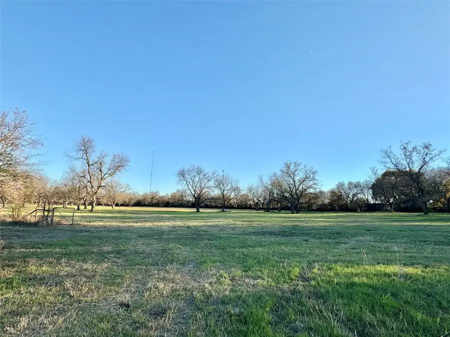 738 Cole Street, Gainesville, TX 76240 - #3