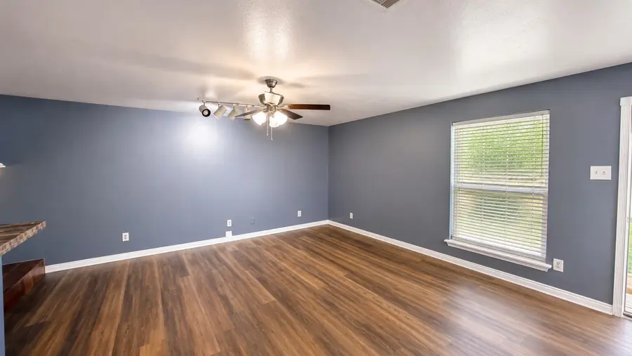 604 Holly Lane, Duncanville, TX 75116 - #2