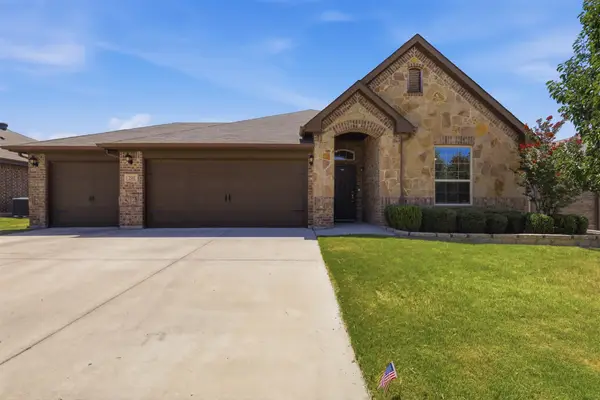 2541 Weatherford Heights Drive, Weatherford, TX 76087