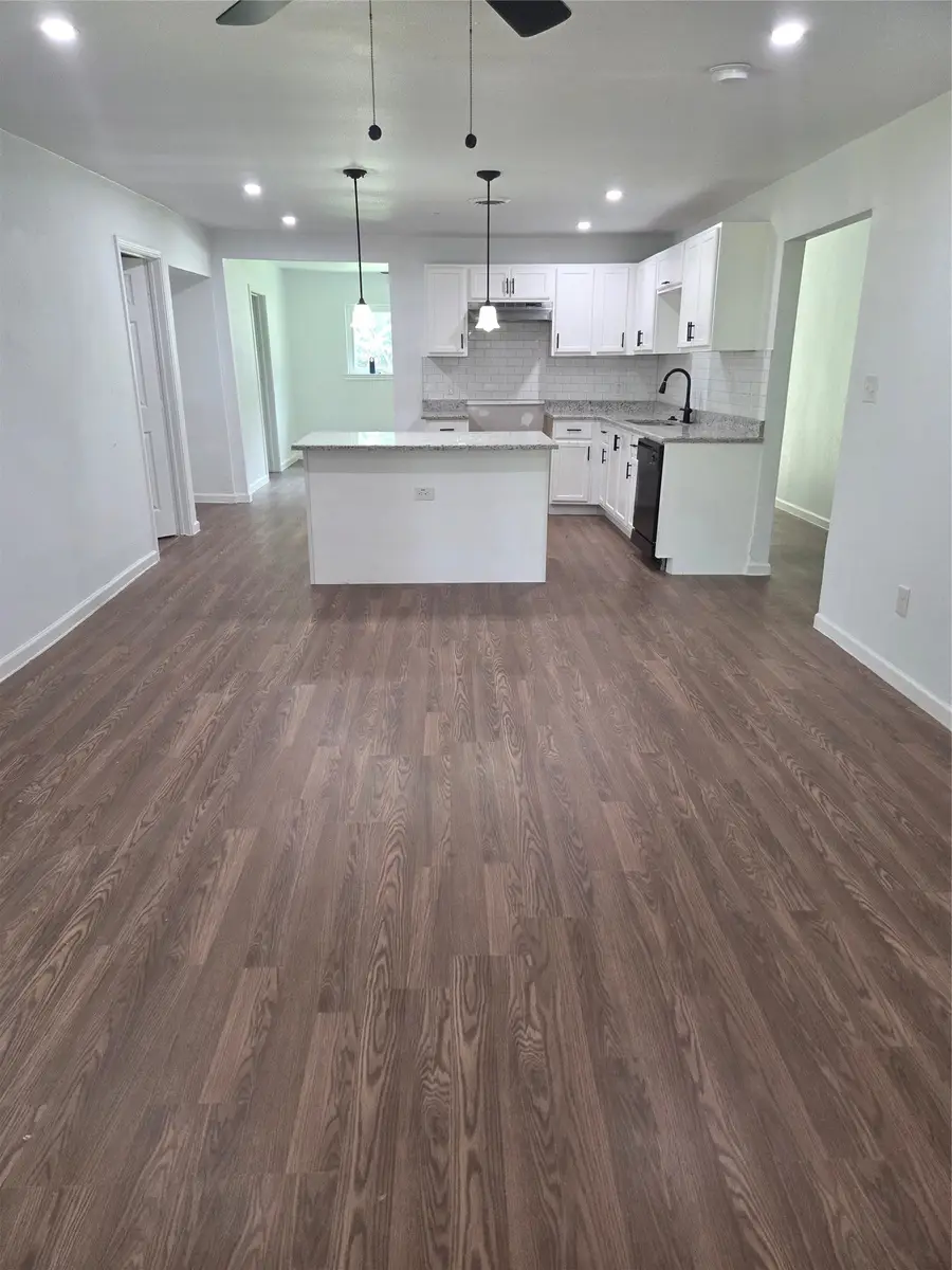 205 S Line Street, Weatherford, TX 76086 - #3