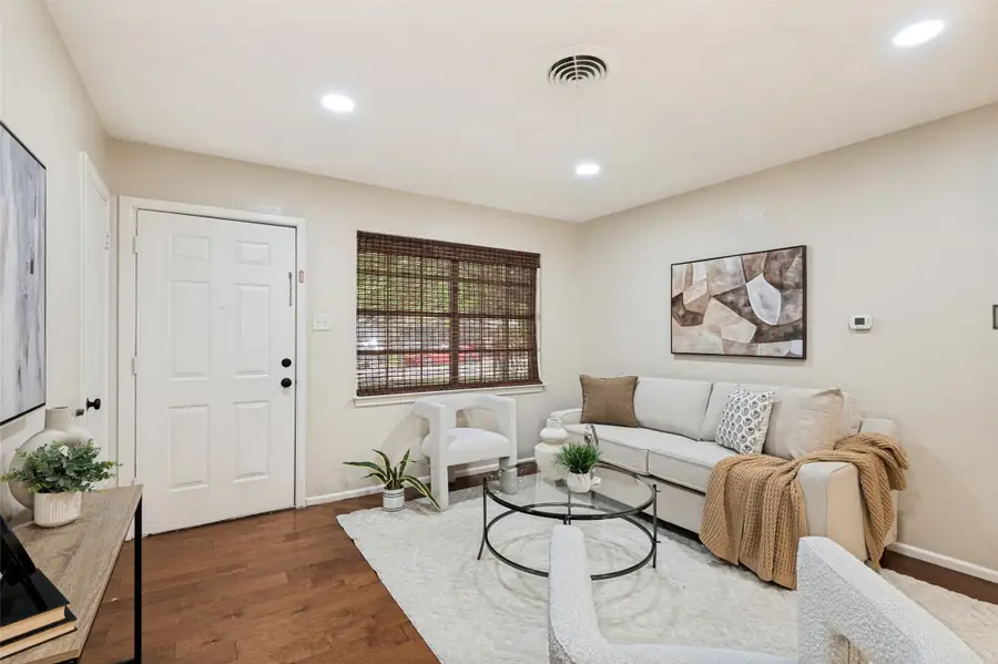 705 W Cedar Street, Hurst, TX 76053 - #3