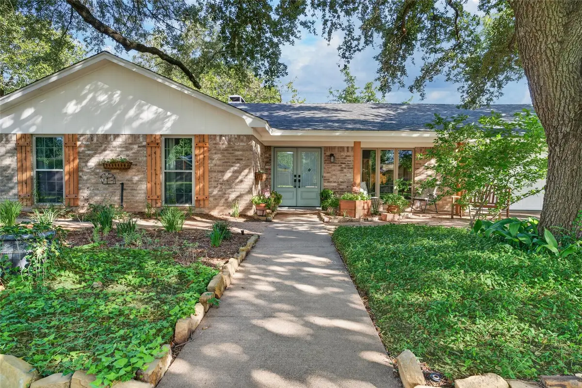 3206 Village Park Drive, Waco, TX 76708 - #1