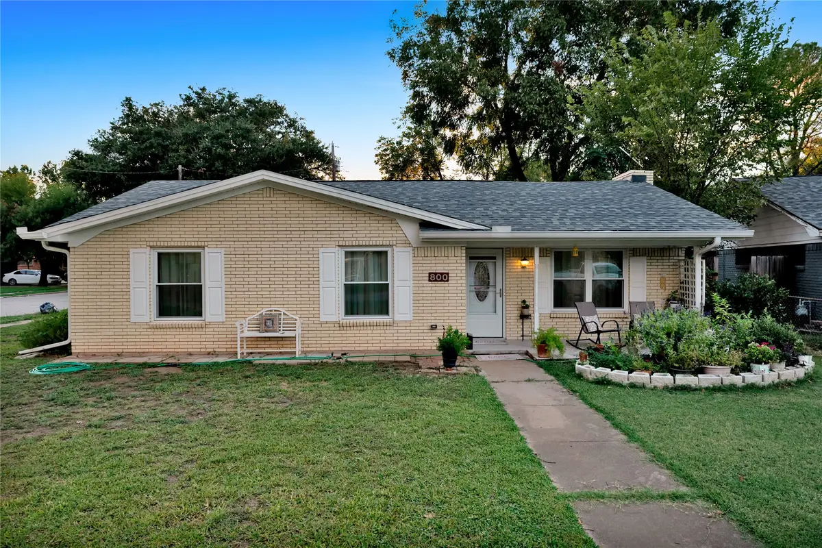 800 Patricia Street, Irving, TX 75060 - #1