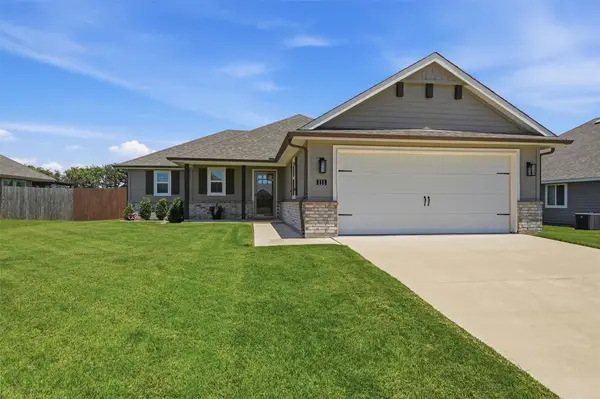 111 Mustang Drive, Lindsay, TX 76250