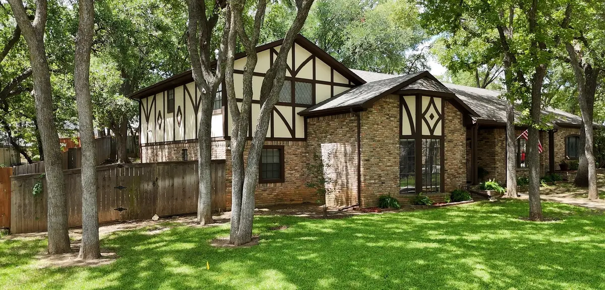 304 Paloverde Lane, Fort Worth, TX 76112 - #1