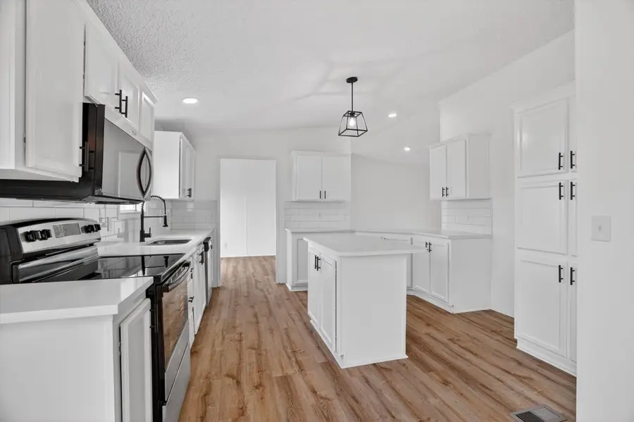 5803 Kentucky Street, Joshua, TX 76058 - #3