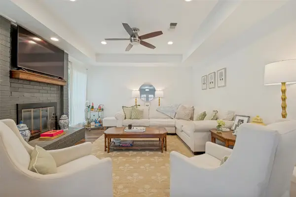 6509 E Lovers Lane, Dallas, TX 75214