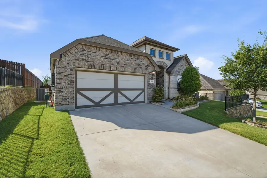 6608 Woodmere Court, Justin Roanoke, TX 76226 - #2