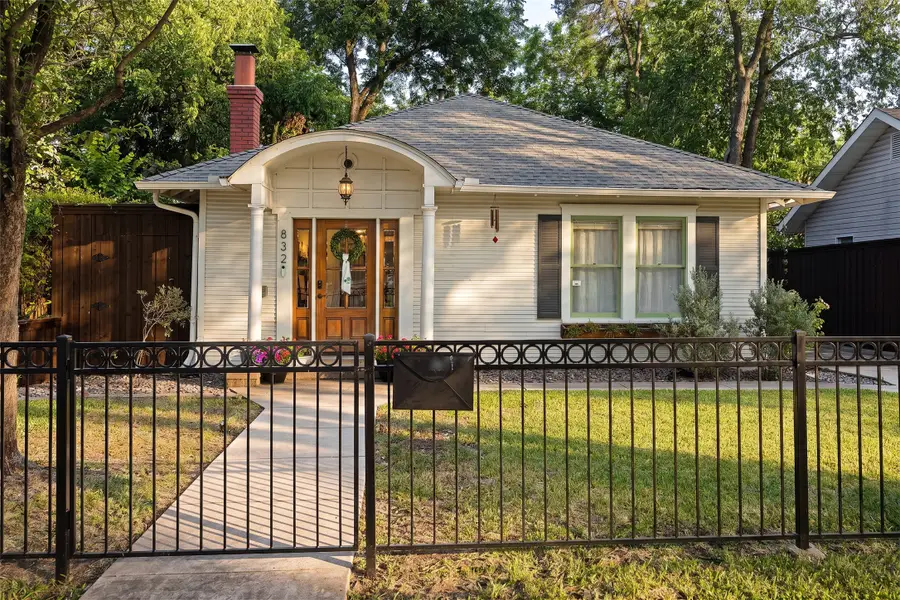 832 N Winnetka Avenue, Dallas, TX 75208 - #2