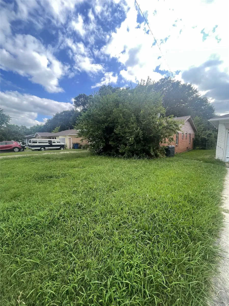 459 Alcorn Avenue, Dallas, TX 75217 - #3