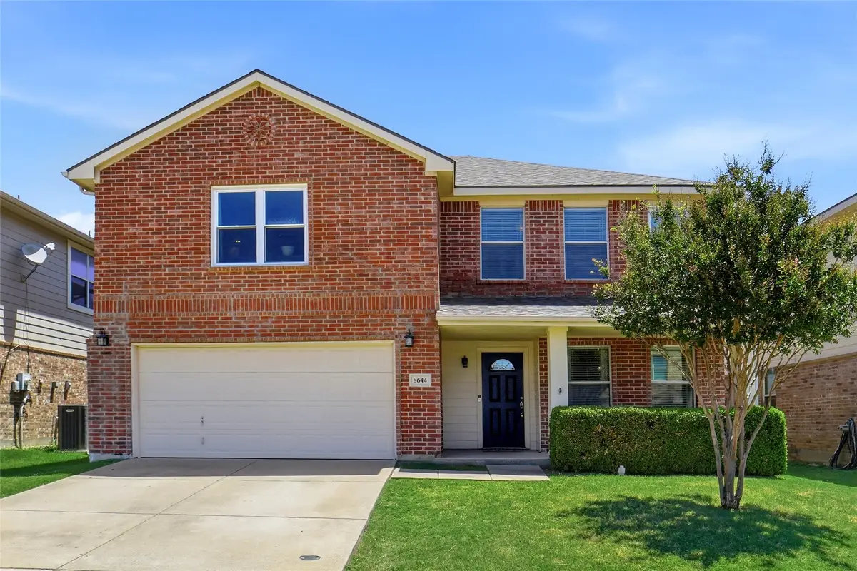 8644 Hawkview Drive, Fort Worth, TX 76179 - #1