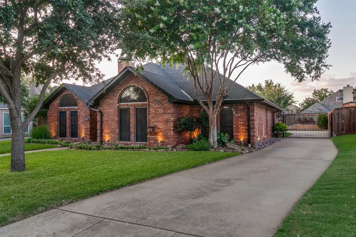 336 Shadow Wood Lane, Hurst, TX 76054 - #1