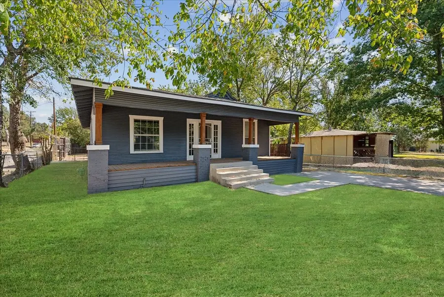 3001 Louise Street, Fort Worth, TX 76112 - #2