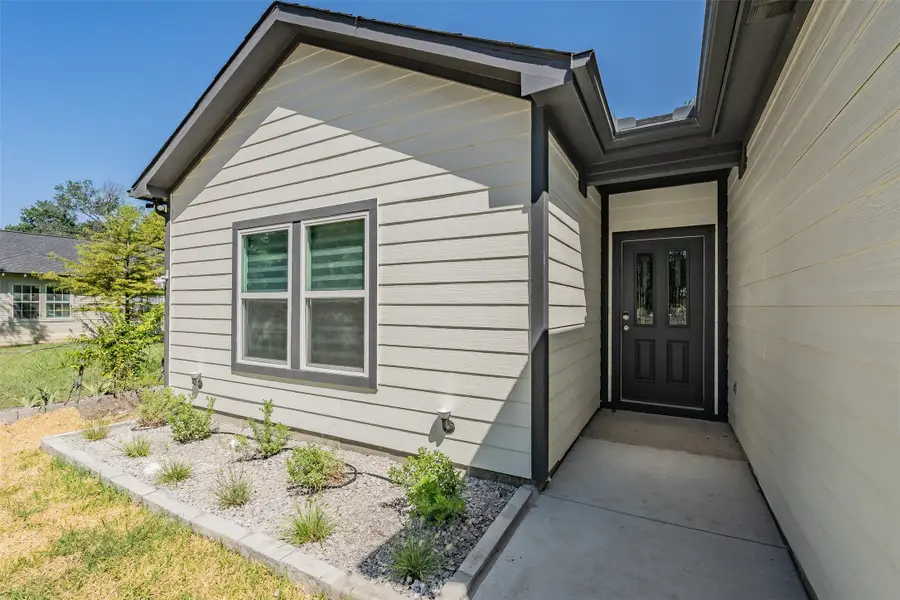 1508 W 12th Avenue, Corsicana, TX 75110 - #2