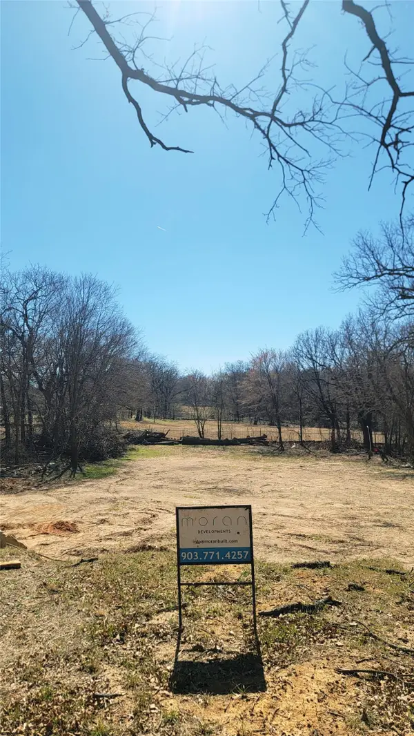 2004 Dove Lane, Denison, TX 75020