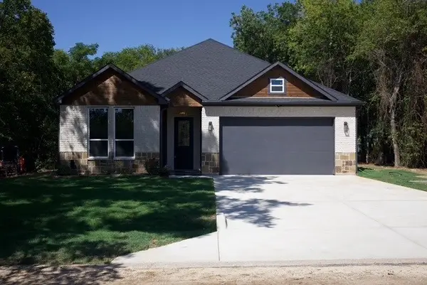 34002 Stonewood Drive, Whitney, TX 76692
