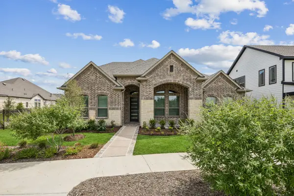 1004 Pearl Crescent Place, Crowley, TX 76036
