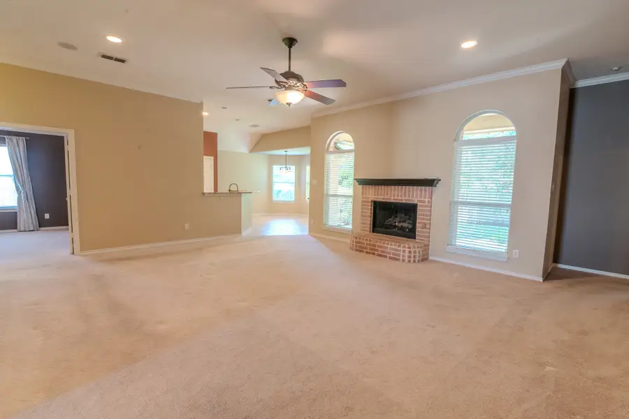 6014 Brenhaven Road, Arlington, TX 76017 - #2