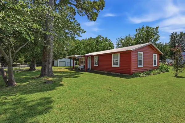 27 Choctaw Drive, Gordonville, TX 76245