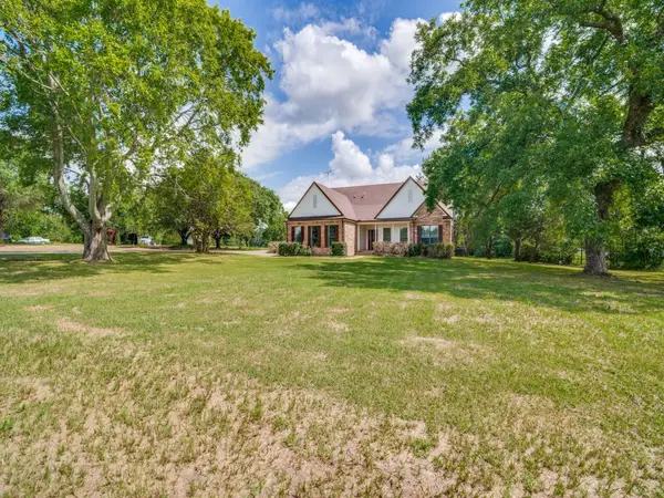 11578 Us Highway 80, Fruitvale, TX 75127