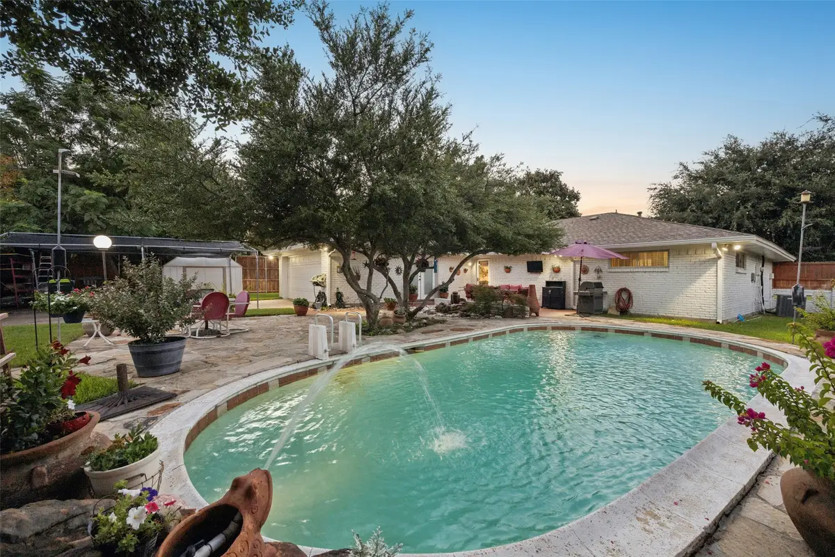 2104 Westlake Drive, Plano, TX 75075 - #1