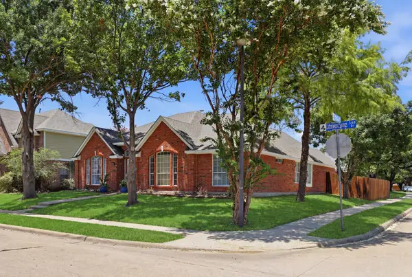3528 Cottonwood Springs Drive, The Colony, TX 75056