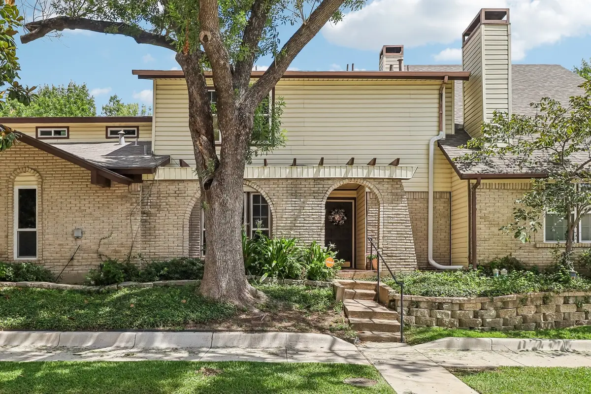 2059 Embassy Way, Carrollton, TX 75006 - #1
