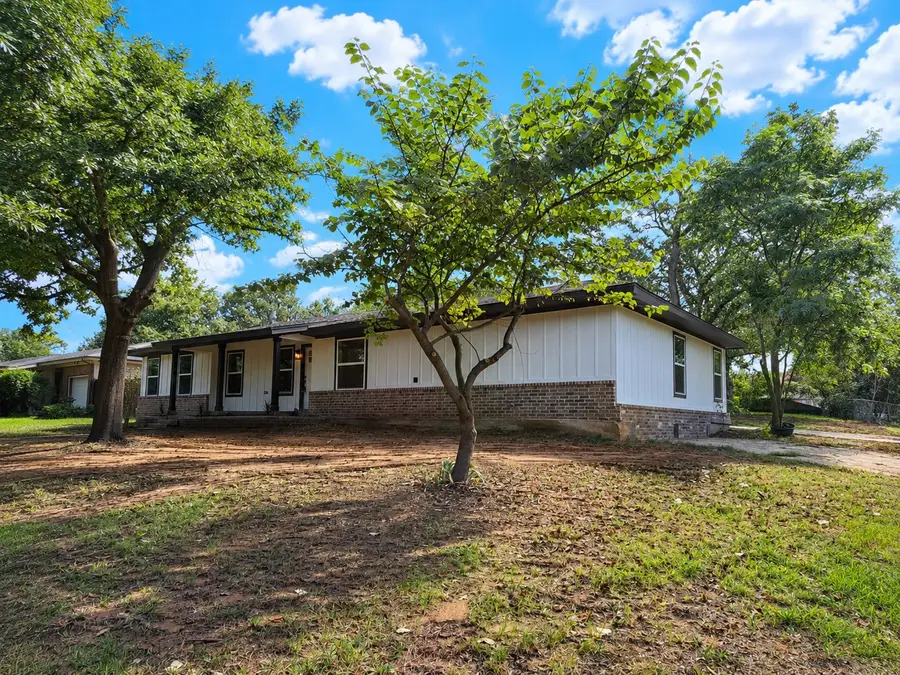 721 Norwood Drive, Hurst, TX 76053 - #2