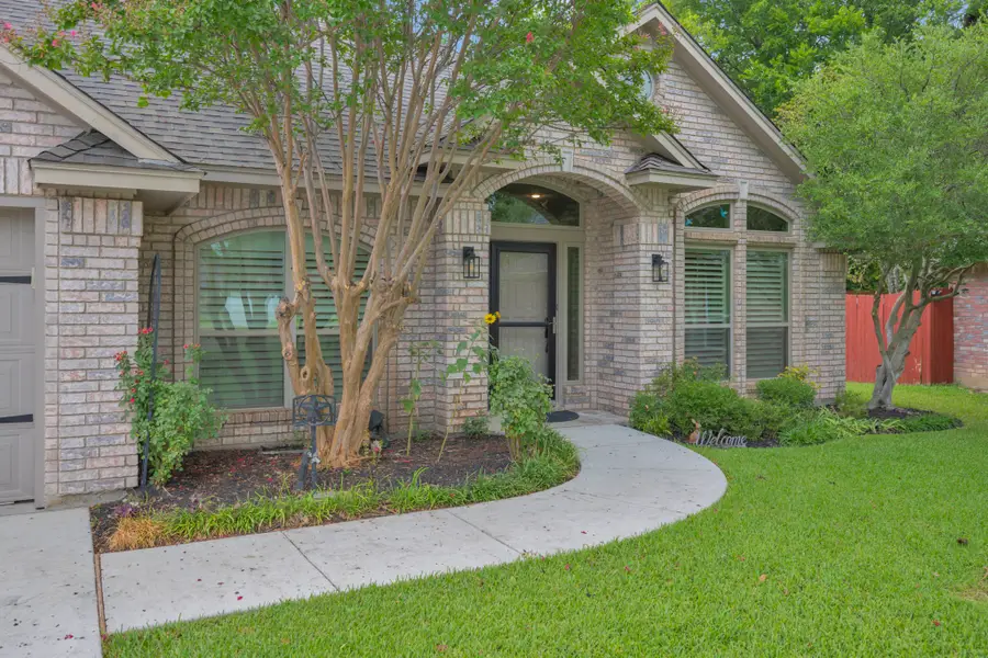4731 Saddlebrook Drive, Benbrook, TX 76116 - #3