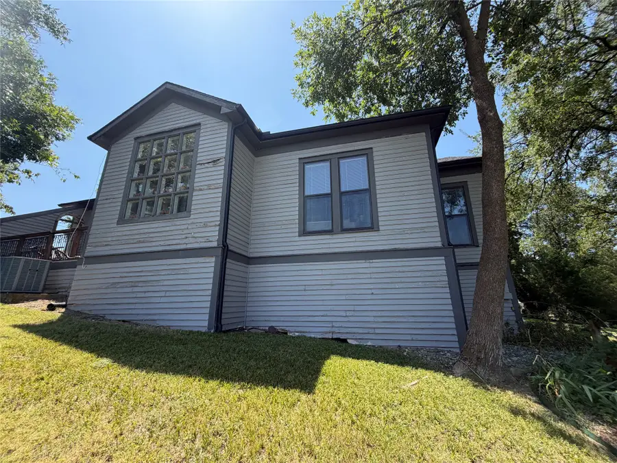 811 N Elm Street, Sherman, TX 75090 - #2