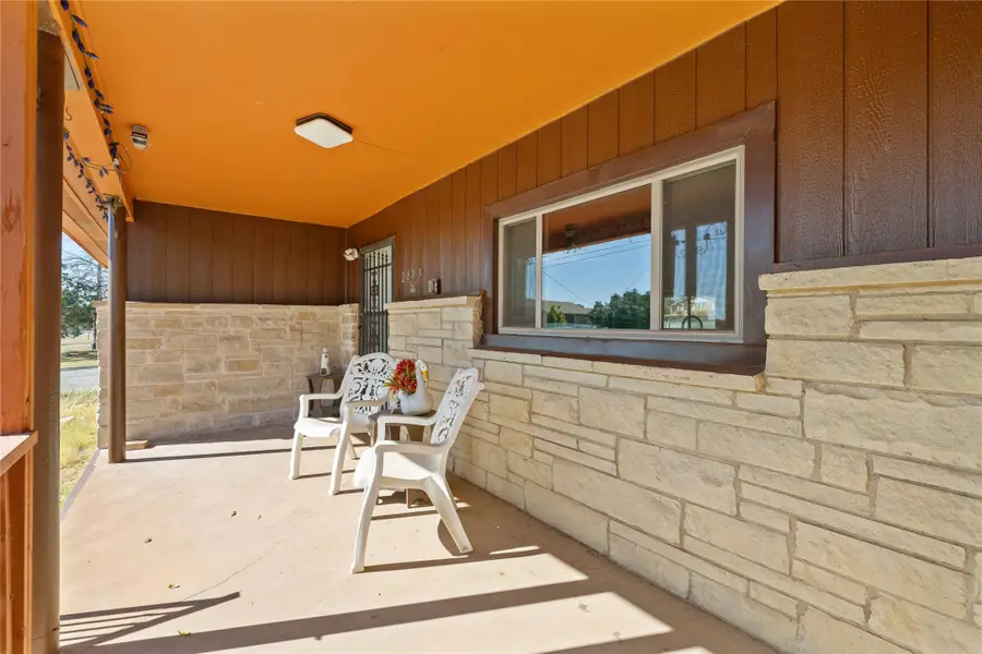 2609 Coggin Avenue, Brownwood, TX 76801 - #2