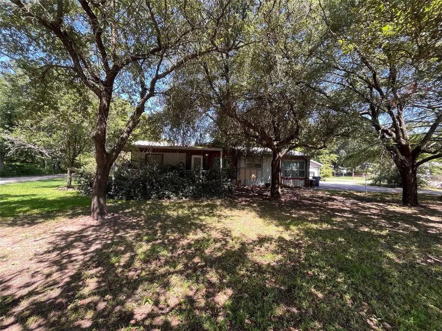 304 S Lafayette Street, Campbell, TX 75422 - #3