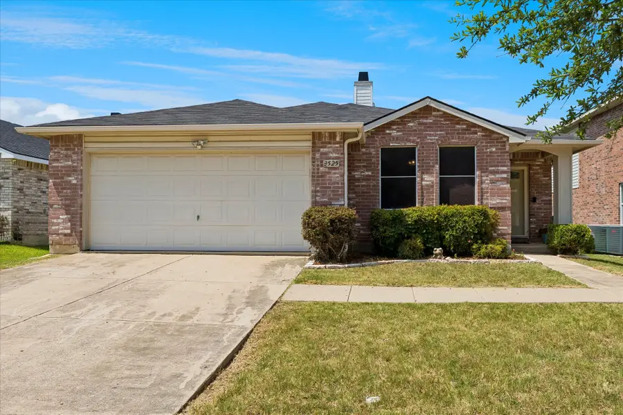 3525 Lipizzan Drive, Denton, TX 76210 - #3