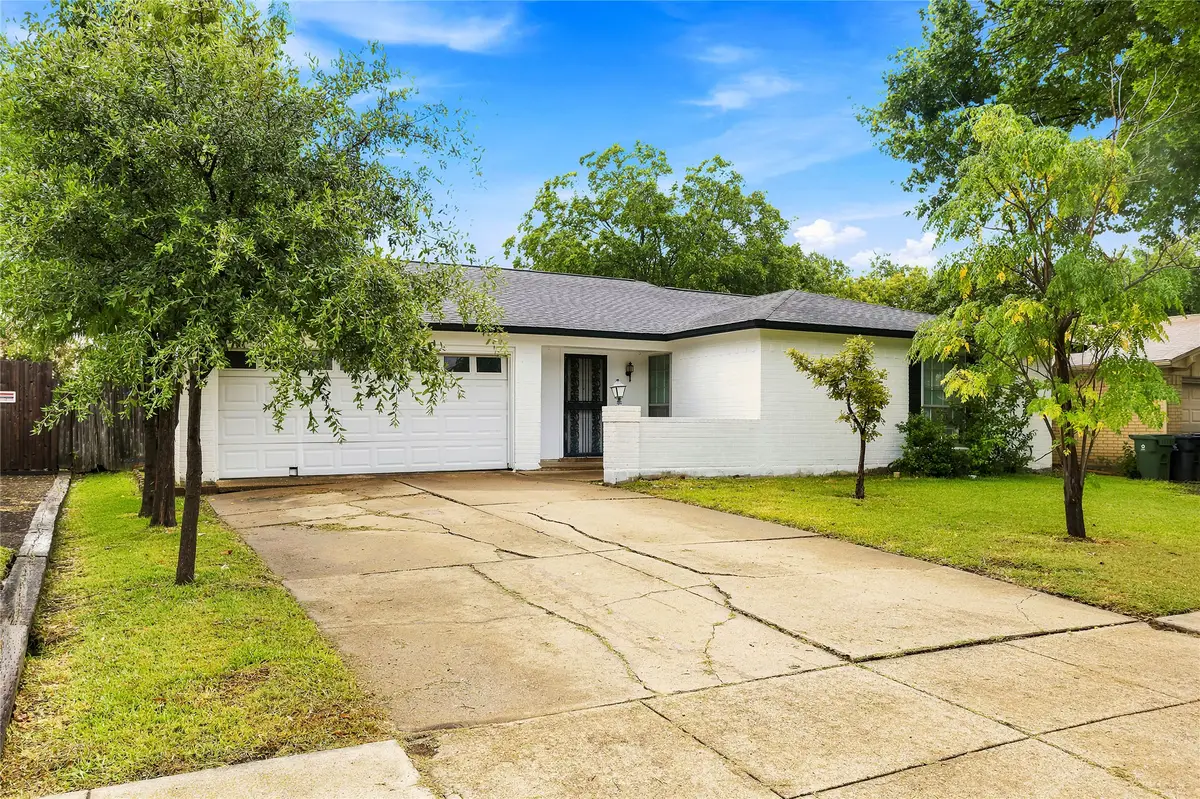 1721 Overbrook Drive, Arlington, TX 76014 - #1
