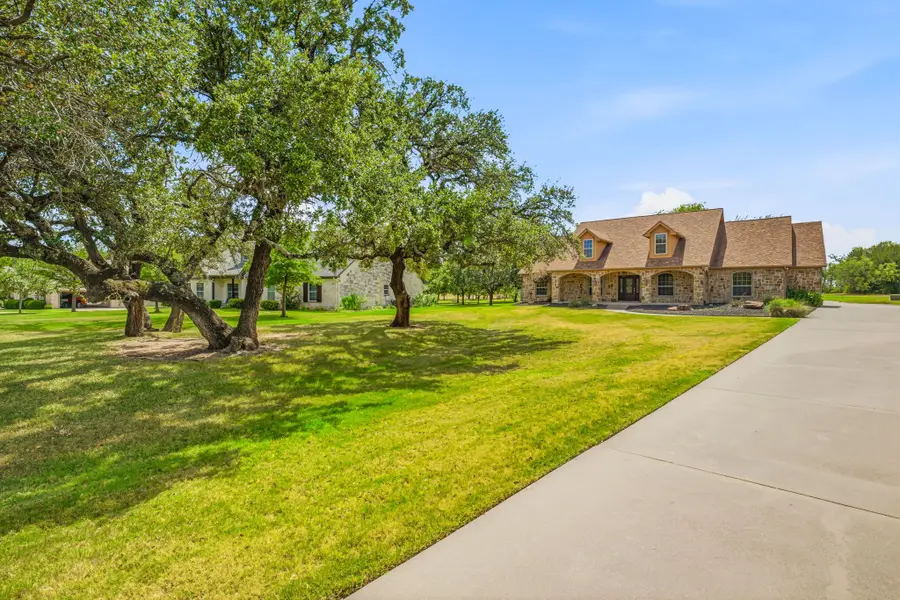 910 Mallard Pointe Drive, Granbury, TX 76049 - #3