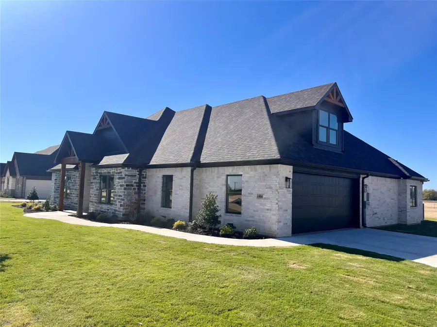 1404 Dixie Estates Way, Whitesboro, TX 76273 - #3