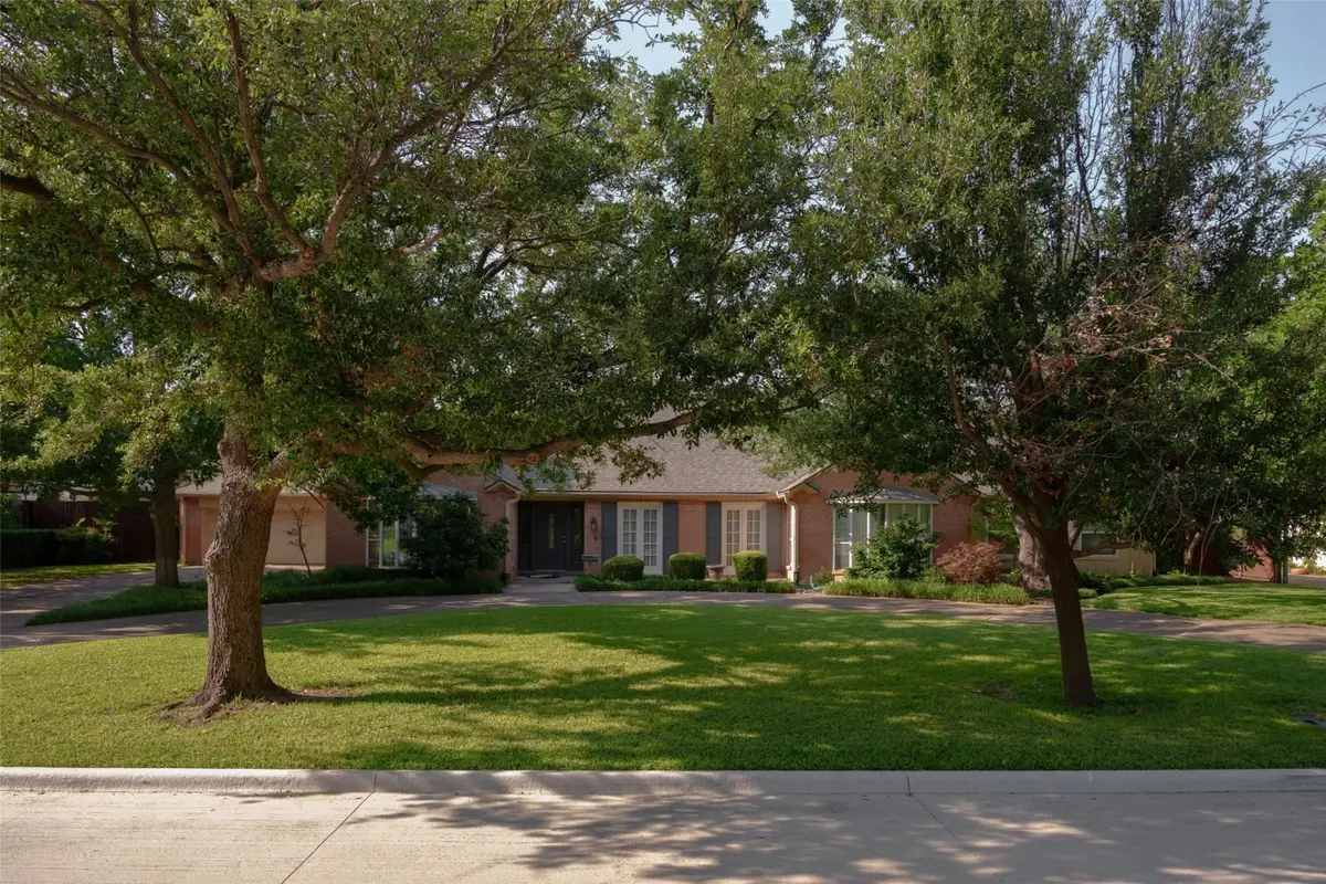 6131 Joyce Way, Dallas, TX 75225 - #1