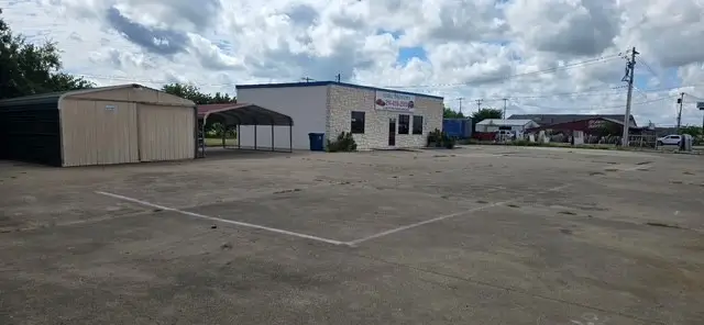 1404 N Stemmons, Sanger, TX 76266 - #2