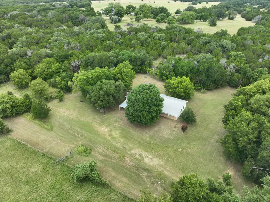 300 E 3rd Street, Iredell, TX 76649 - #3