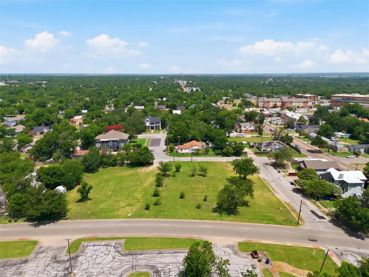1104 N 18a Street, Waco, TX 76707 - #1