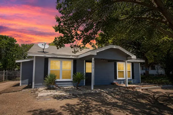 2605 Howard Road, Waxahachie, TX 75165