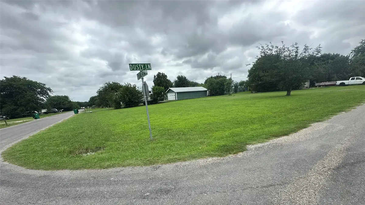 501 Dusty Lane, Southmayd, TX 75092 - #1