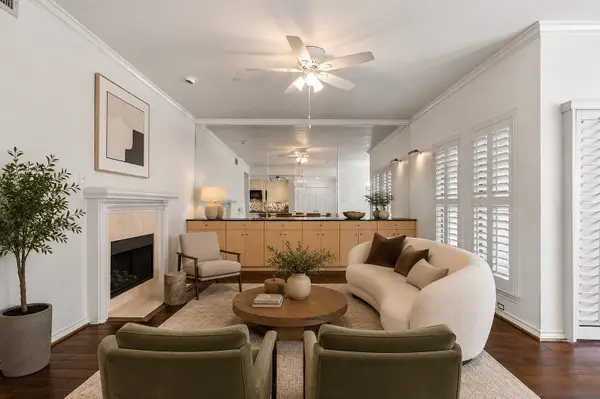 8610 Turtle Creek Boulevard #208, Dallas, TX 75225